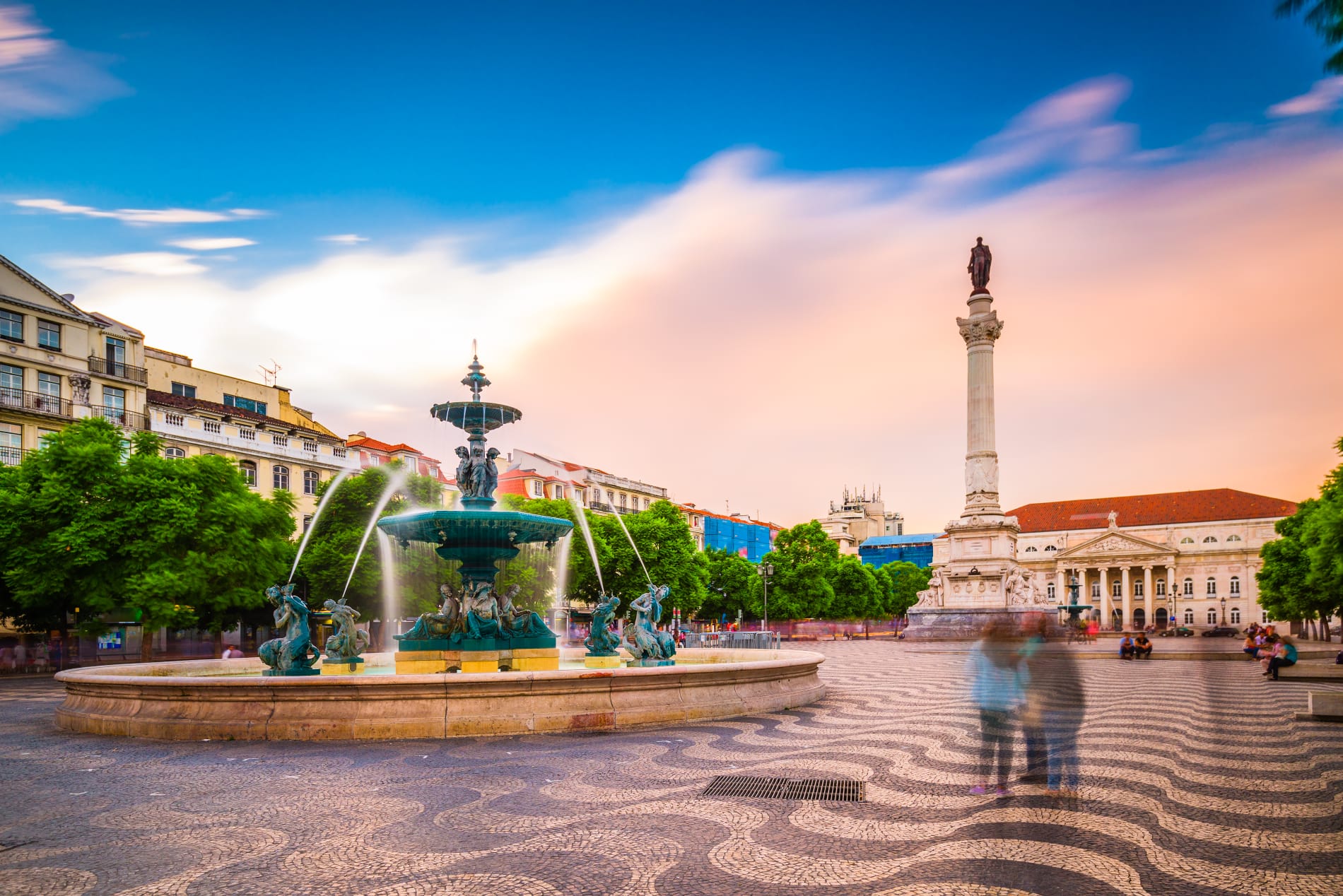 Lisbon Full Day Tour – up to 6 people