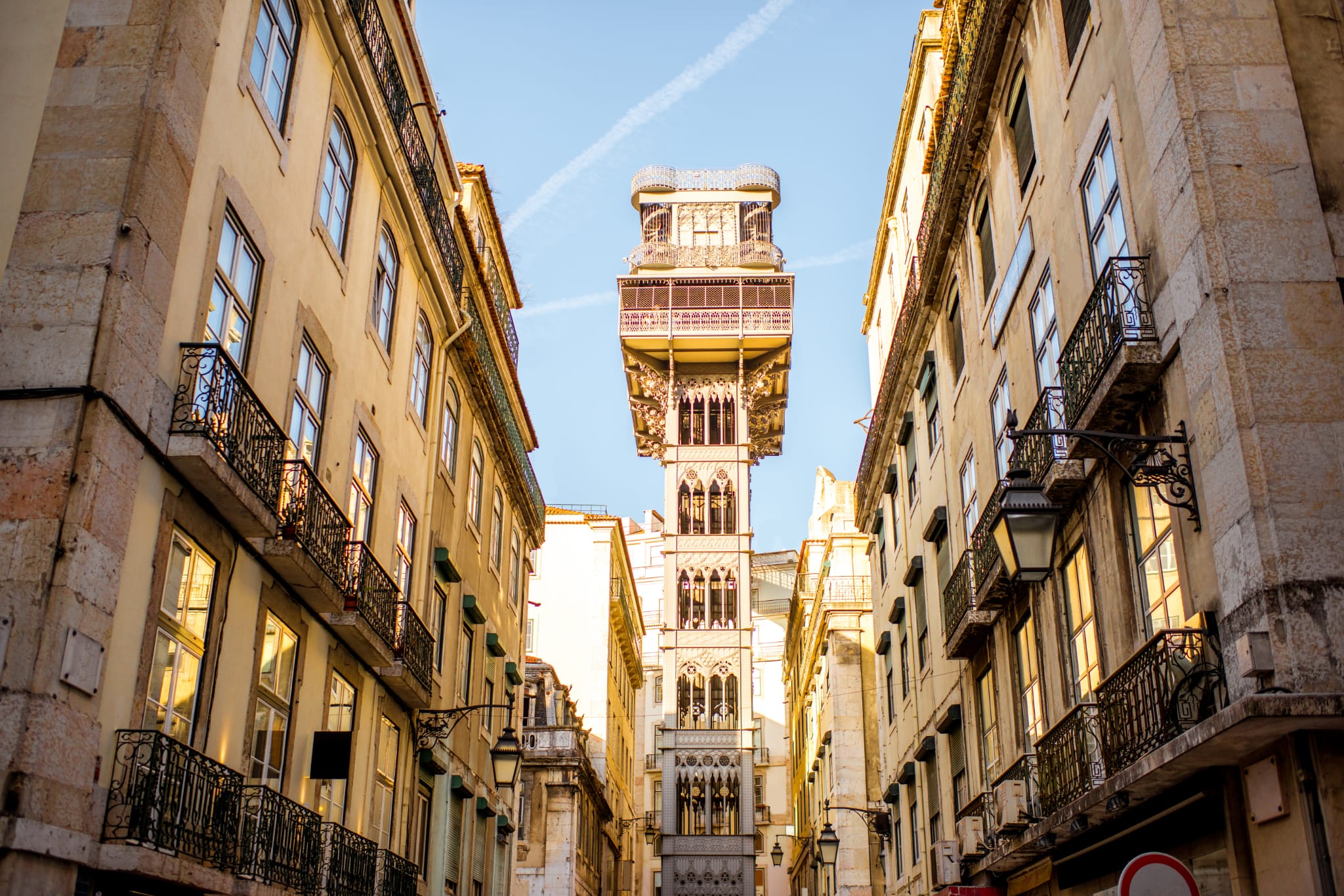 Lisbon Full Day Tour – up to 6 people