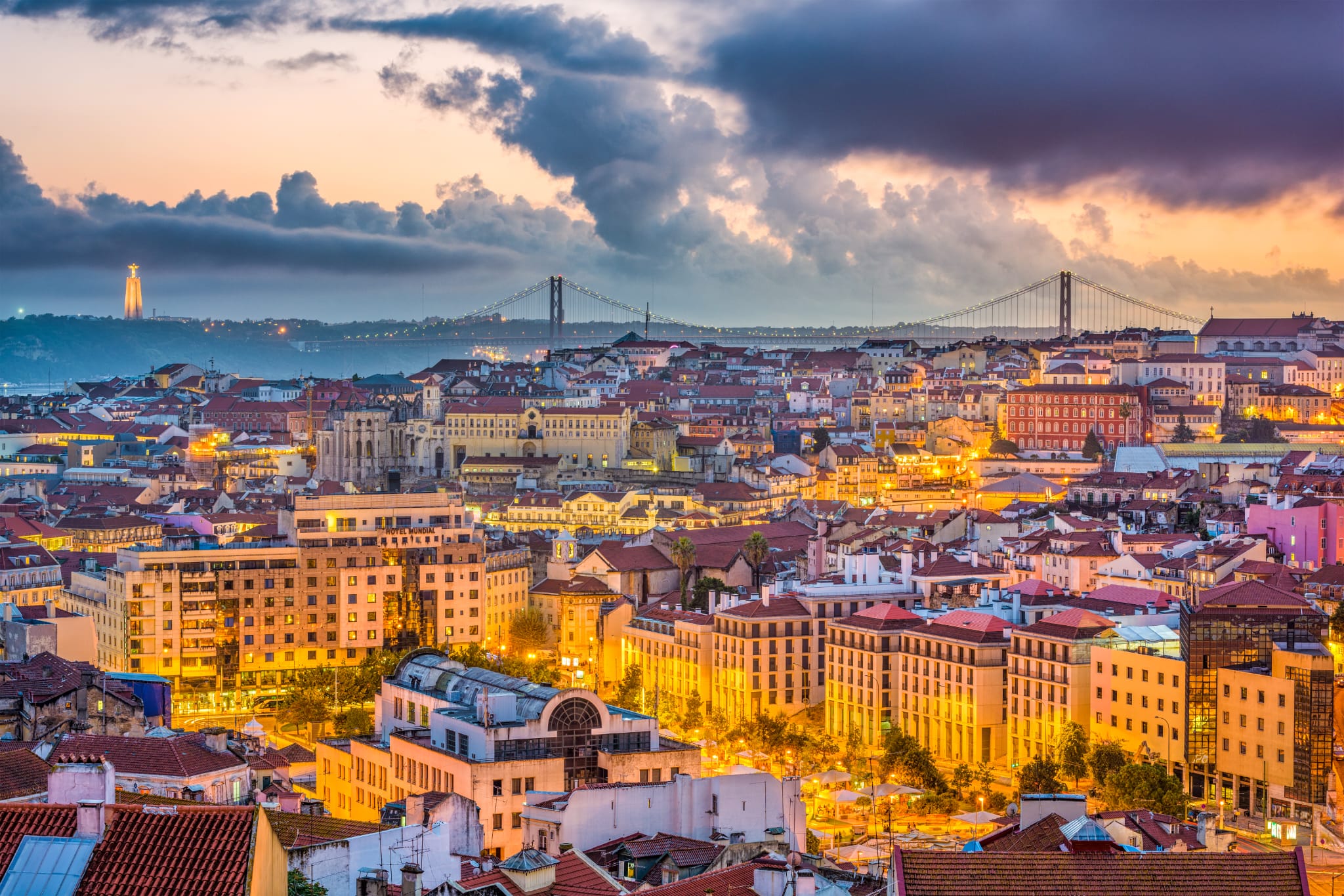 Lisbon Full Day Tour – up to 6 people