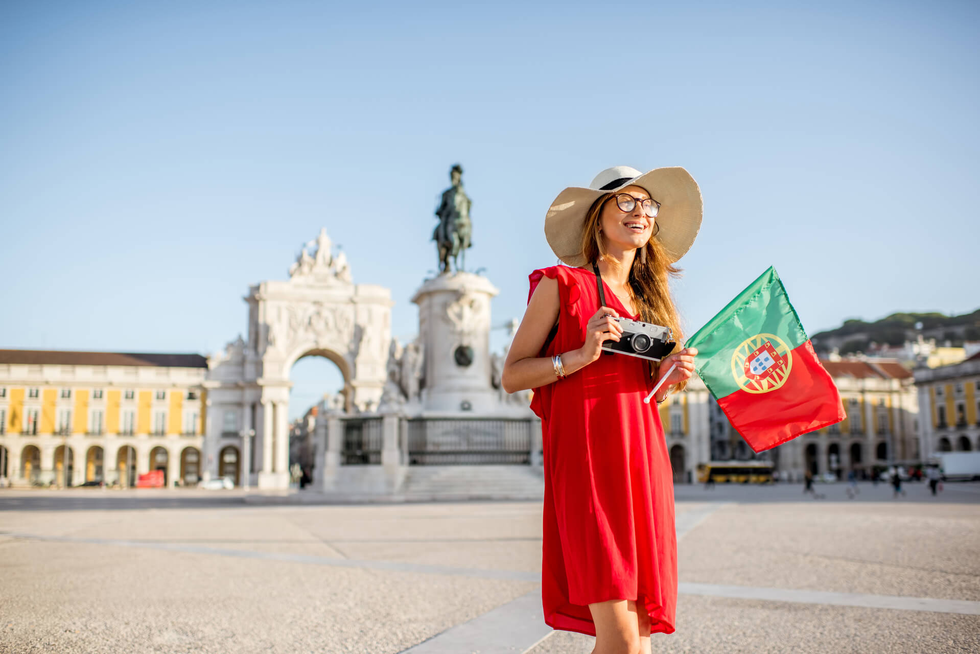 Lisbon Full Day Tour – up to 6 people